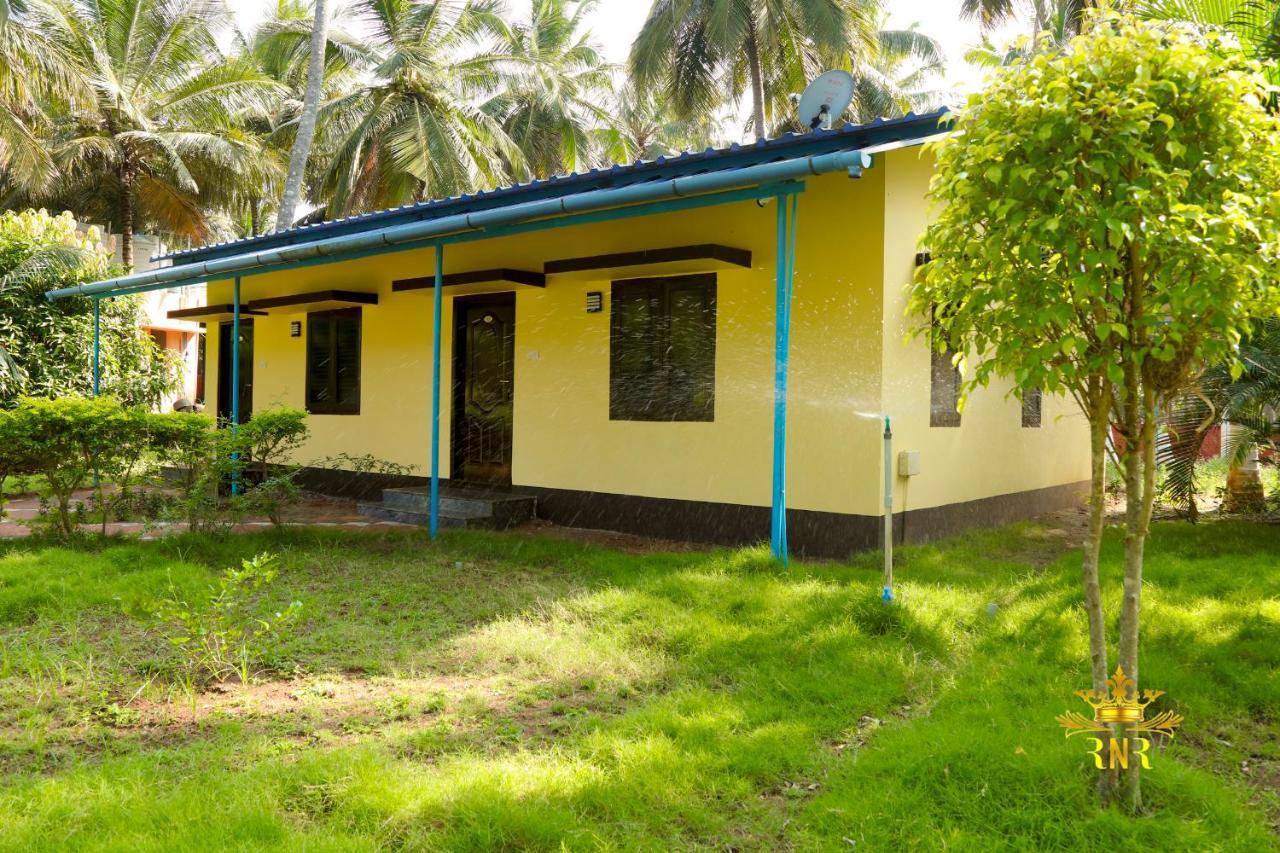 Royal Nature Resort Pollāchi Esterno foto