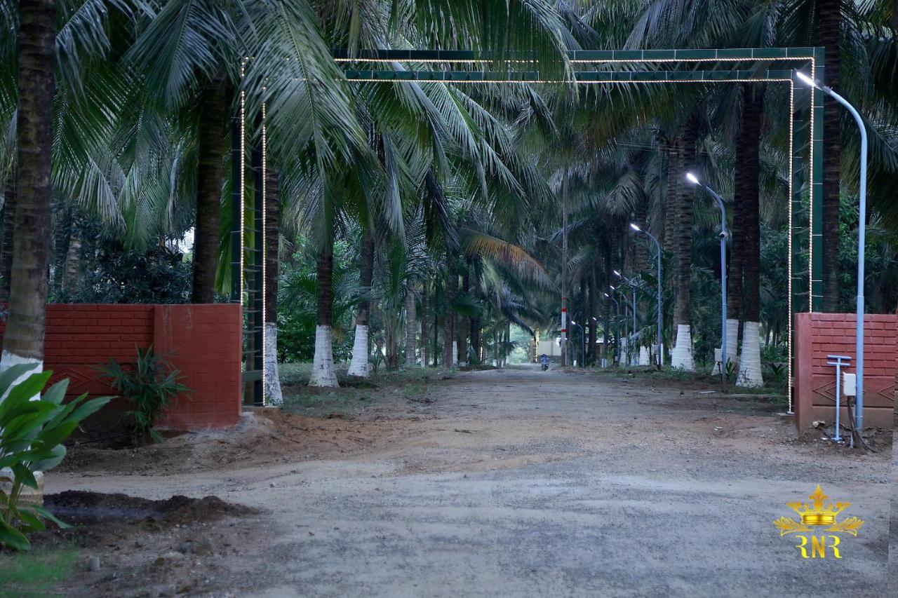 Royal Nature Resort Pollāchi Esterno foto