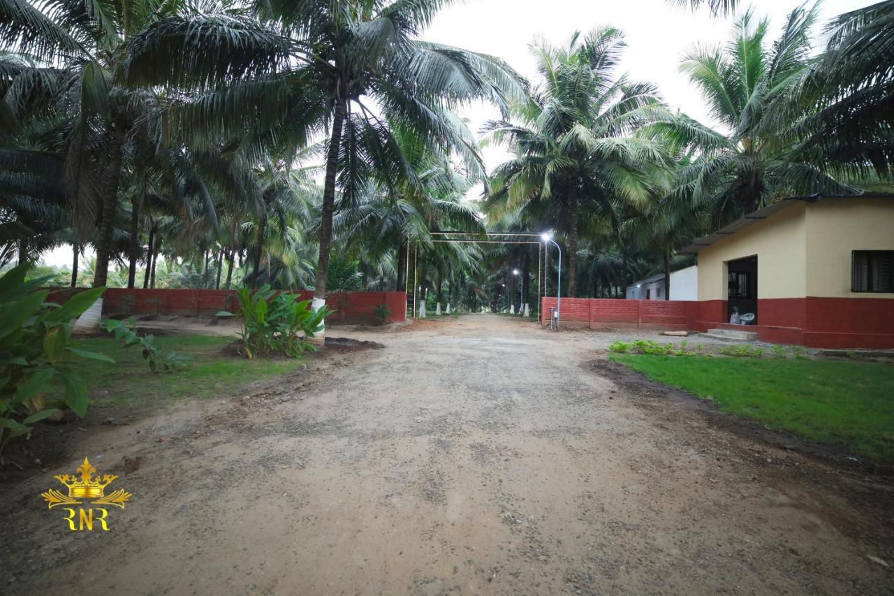 Royal Nature Resort Pollāchi Esterno foto